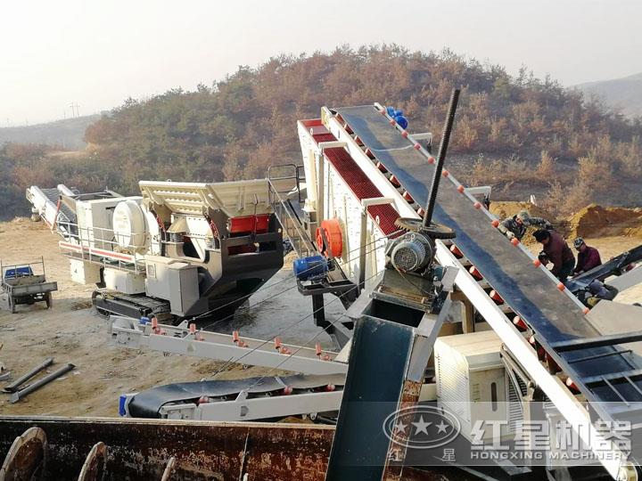 履帶液壓石頭破碎機生產現場