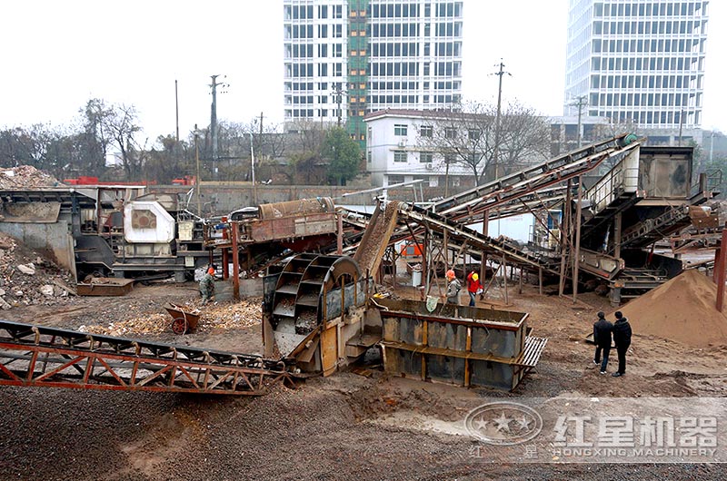 移動式建筑垃圾破碎機加工現場